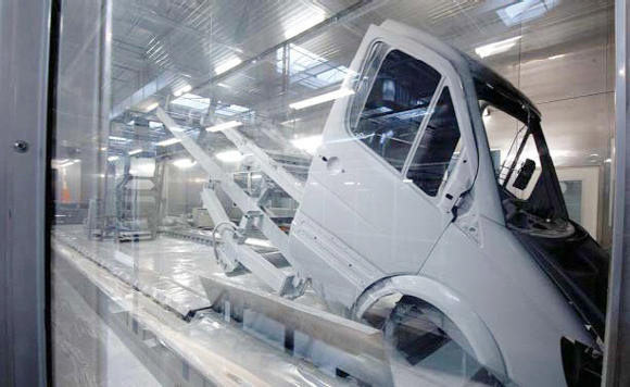 戴姆勒克萊斯勒選用艾默生CT驅(qū)動(dòng)器